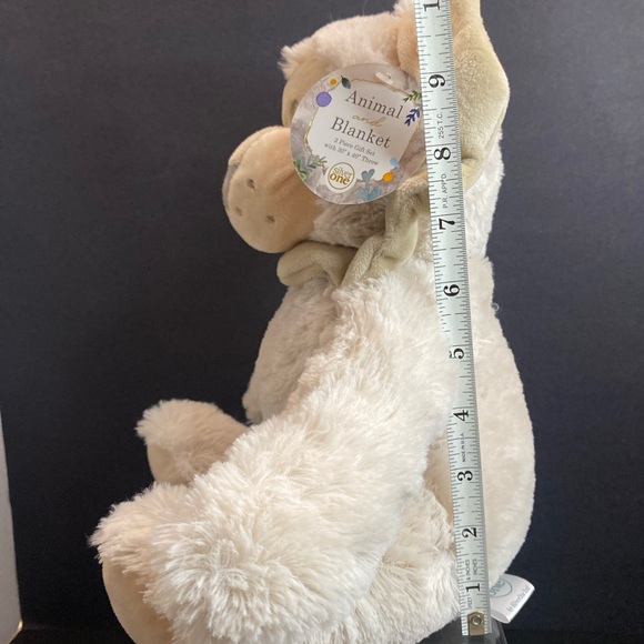 Silver One Lion plush - Picture 8 of 8